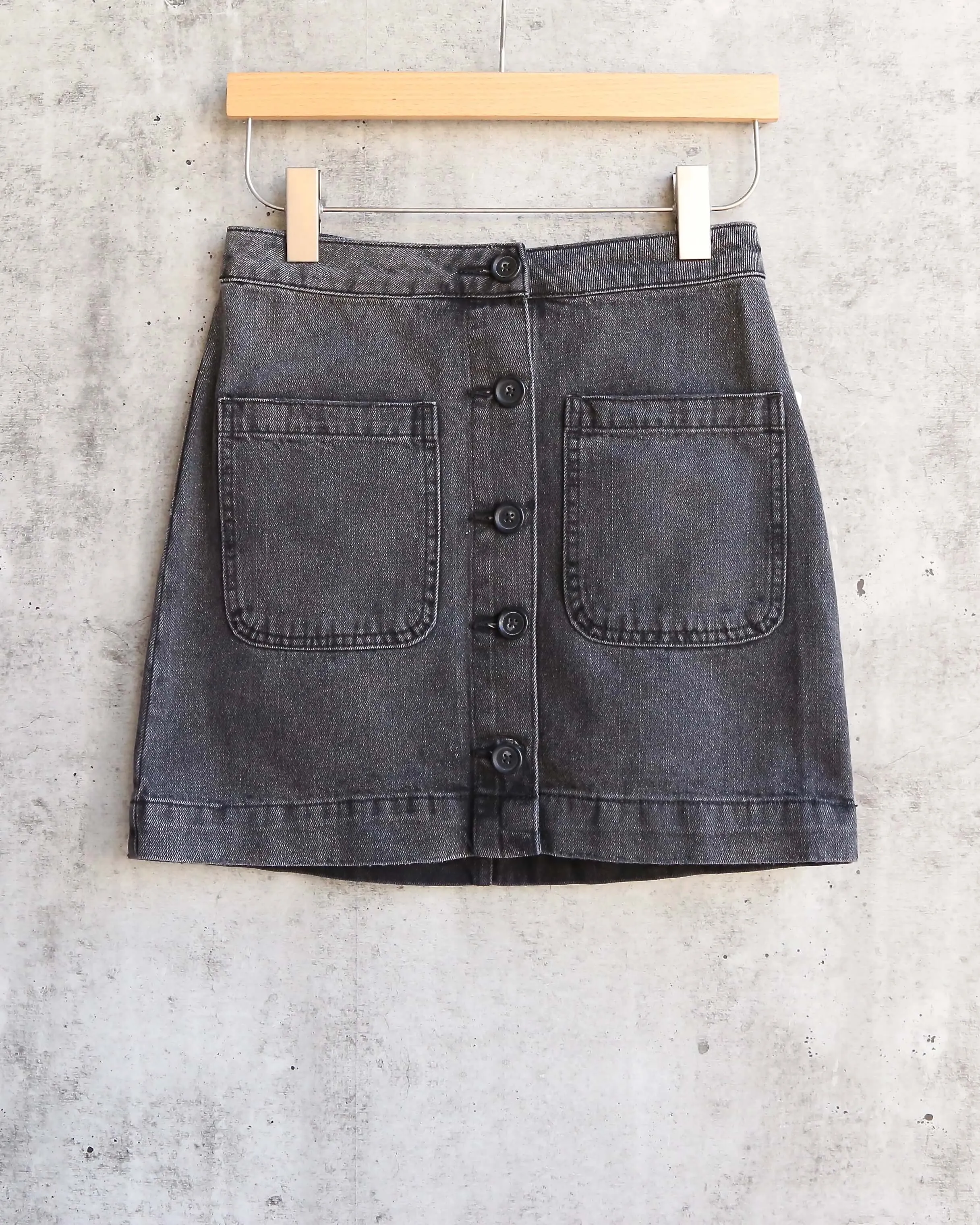 Free People - Don't Get Me Wrong Button Front Rigid Denim Skirt - Rocky Mountain Black