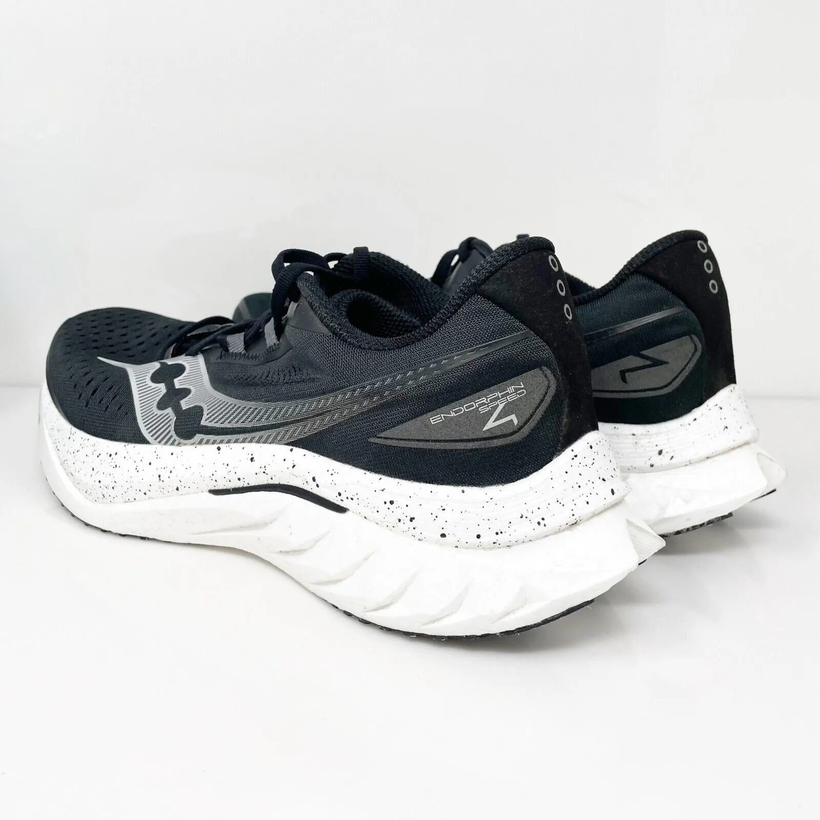 Saucony Mens Endorphin Speed 4 S20940-100 Black Running Shoes Sneakers Size 10.5