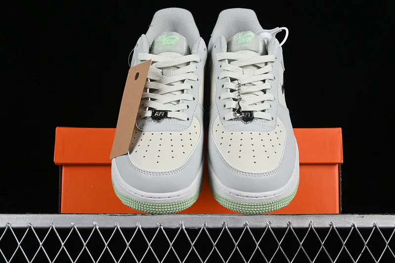 Supreme x Nike Air Force 1 07 NN SE Sea Glass Vapor Green FN8540-001