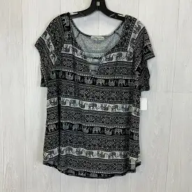 Top Short Sleeve Basic By Eye Candy  Size: 2x