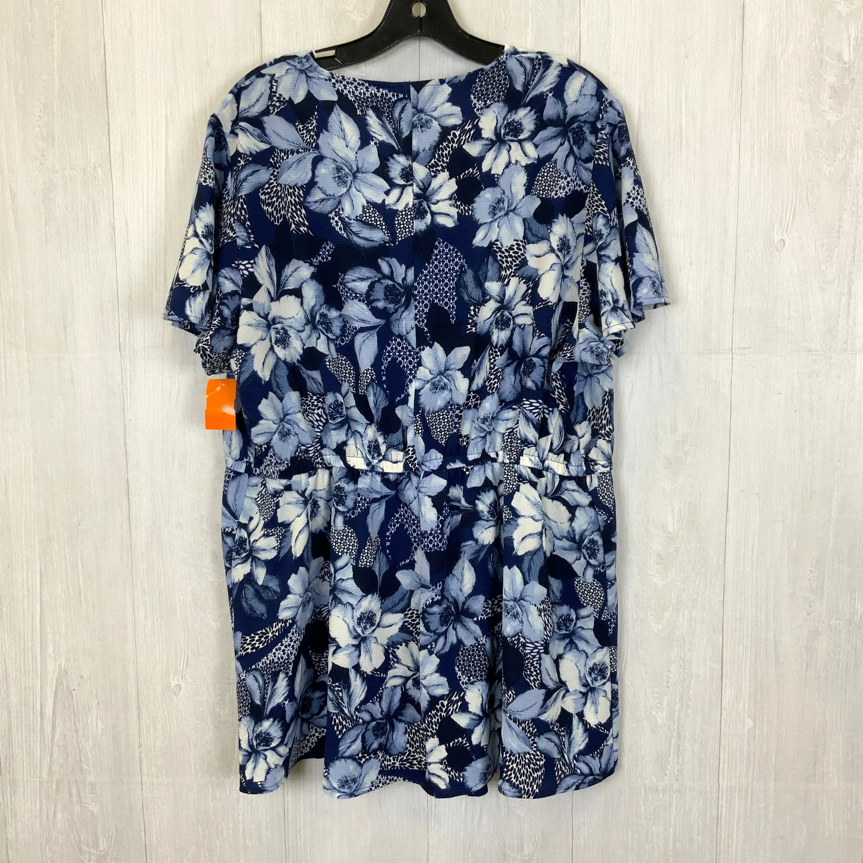 Top Short Sleeve By Lane Bryant  Size: 2x