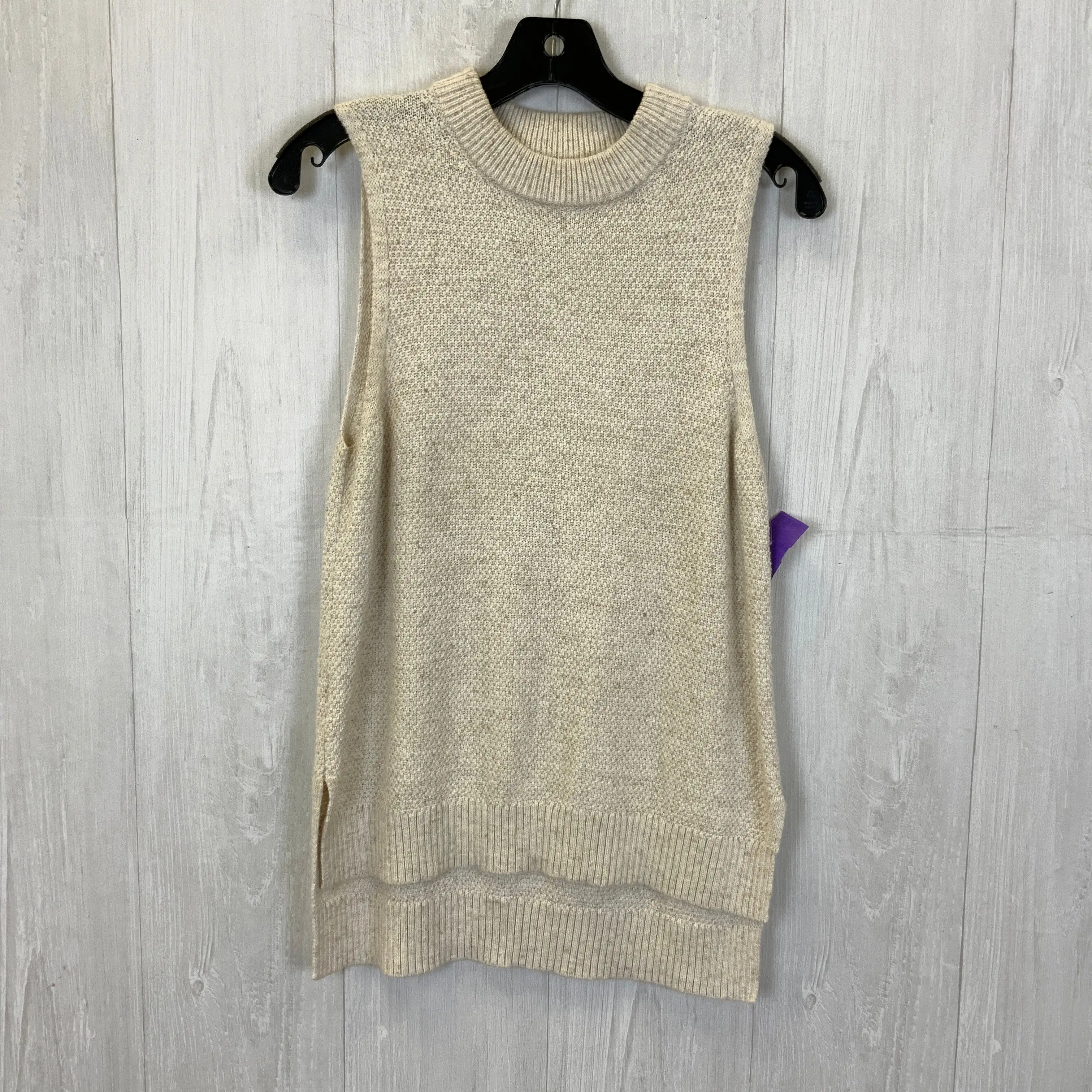 Top Sleeveless By Lou And Grey  Size: S