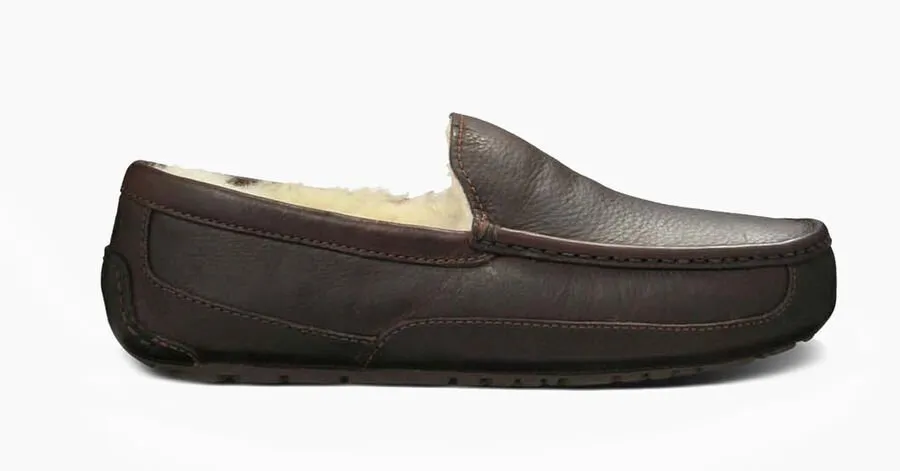 UGG Men's Ascot Leather