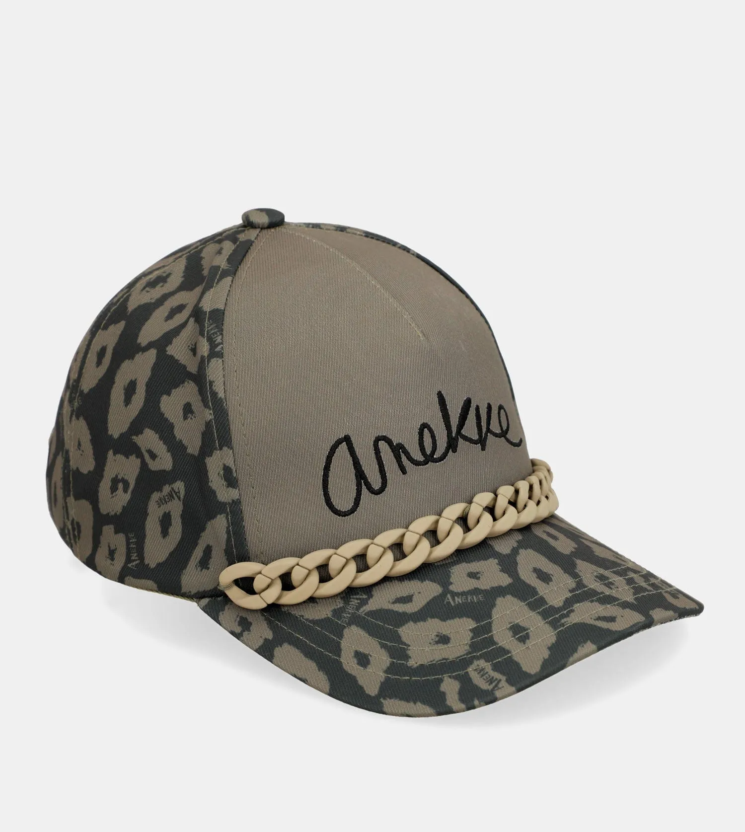 Women's leopard hat